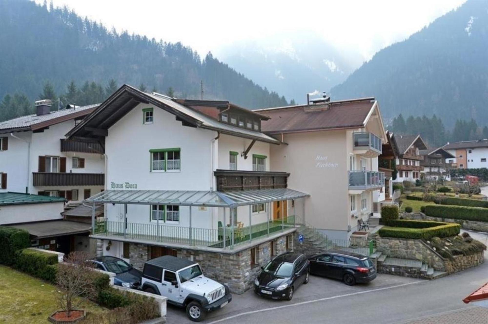 Haus Dora Apartment 2 Penken Mayrhofen Eksteriør billede